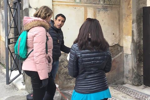 Pompeii with an archaeologist, the original!!!