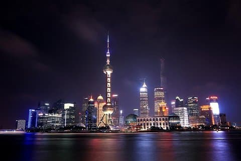 Tour privato di un giorno: punti salienti vecchi e nuovi di Shanghai
