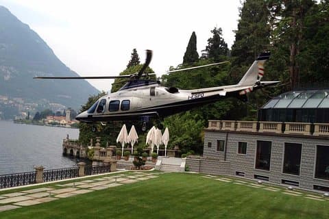 Un tour privato in elicottero sul lago di Como