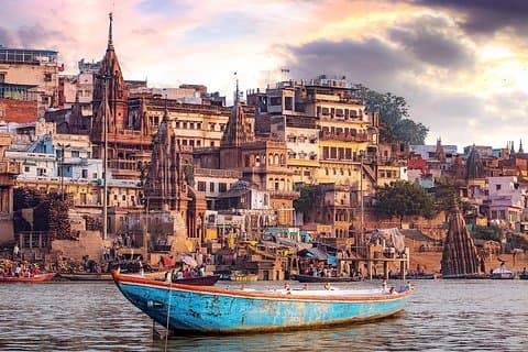 8 - Dag Gyllene triangeln och Varanasi Tour : Kultur, kulturarv och tro