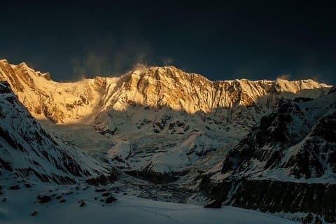 Caminhada no Santuário de Annapurna