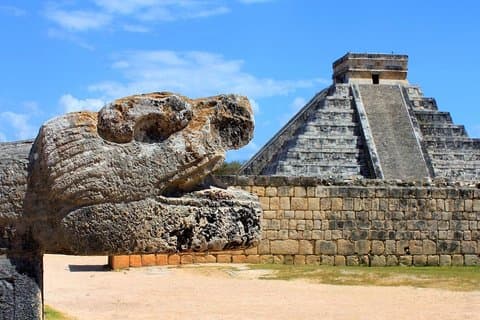 Chichén Itzá ,Cenote Chichikan & Valladolid desde Playa del Carmen