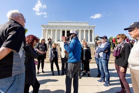 ワシントンD.C.メモリアル&モニュメント日帰りツアー(10か所+停留所付き)