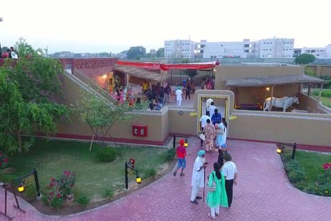 Tagestour durch Gobindgarh Fort und Sada Pind