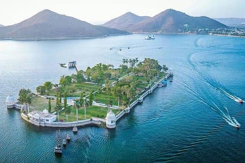 Visite privée d'Udaipur en tuk-tuk ou en voiture avec chauffeur