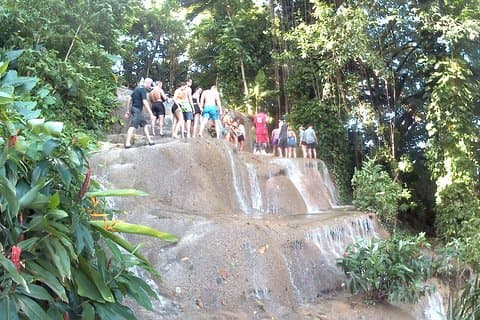 cascata e zoo di Konoko