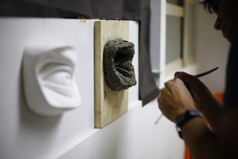 Sculpture in Florence : Traditional Clay modelling class