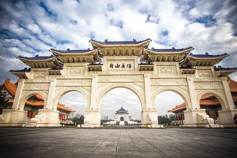 Keelung Shore: Taipei Private Tour (English licensed guide)