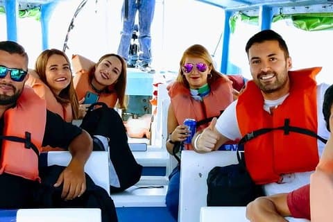 Passeio coletivo pelo Lago Atitlán