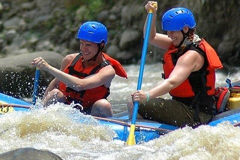 Canopy Tour + Tarzan Swing + Rafting en eau vive