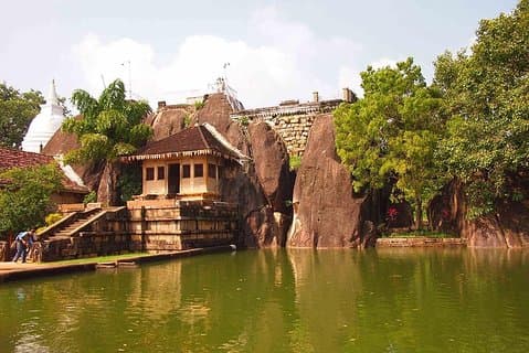 Excursión de un día a Anuradhapura desde Kandy por Lux Tours Lanka