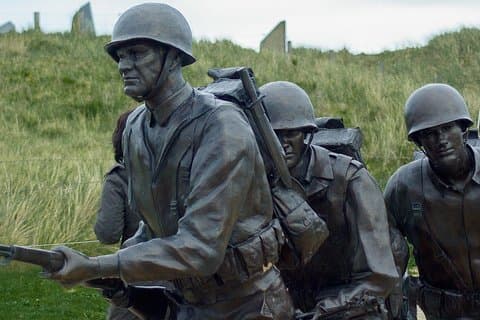 NORMANDY: Landing Beaches (Best Offer) - Private Day Trip from PARIS