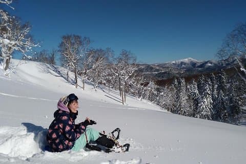 Schneeschuhwanderung ab Sapporo inklusive Hotel p/up & Rückgabe
