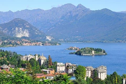 Art and food on lake Maggiore: Stresa and Isola Bella