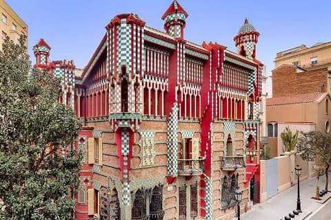Tour esclusivo di Casa Vicens e Parco Güell con guida ufficiale