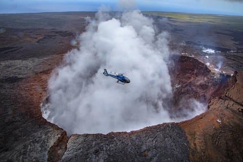 オアフ島～ハワイ島：ハワイ島火山ヘリコプターツアー＆ヒロ1日ツアー
