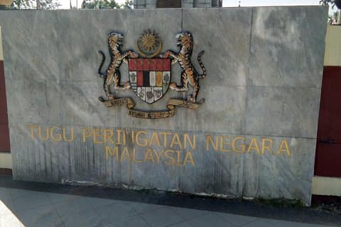 El recorrido por la ciudad de Kuala Lumpur incluye las cuevas de Batu