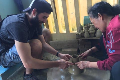 Cykle for at udforske traditionelle håndværkslandsbyer i Hoi An.
