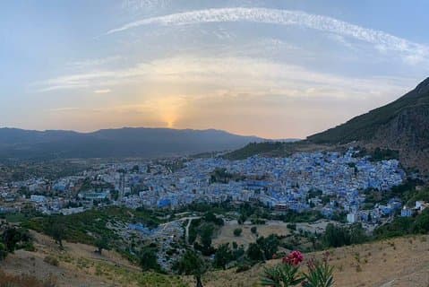 Excursión de 2 días desde Fez a Tánger a través de Chefchaouen