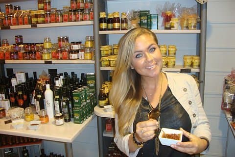 Recorrido por el casco antiguo de Palma con catas de vino y tapas