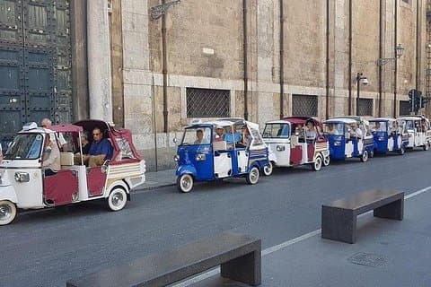 Tuk tuk ride, ape bil