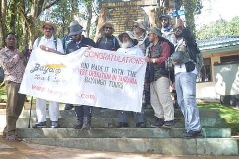 7 dagar berg Kilimanjaro klättra Machame Route