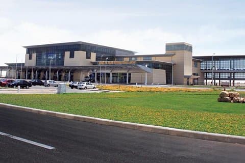 Prise en charge privée de l'aéroport Alexandria Borg Al-Arab au Caire