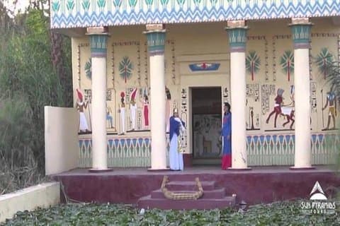 Tur til Pharaonic Village i Giza