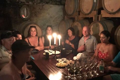 Esperienza di degustazione di vini in piccoli gruppi a Hvar