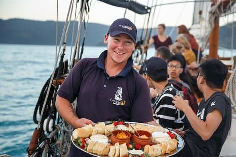 Whitsundays Sunset Seiling Cruise