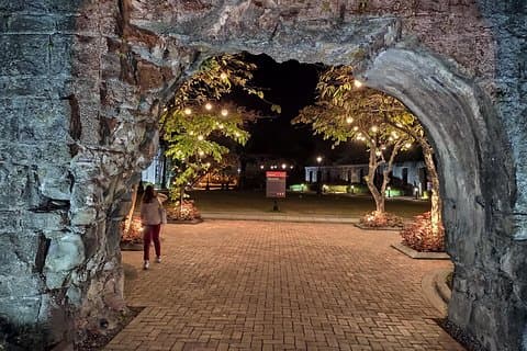 Manila di notte: alla scoperta dei punti salienti della città con Intramuros