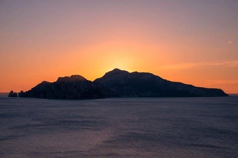 Capri Private Tour mit exklusiver Bootserfahrung und privatem Guide ab Sorrent