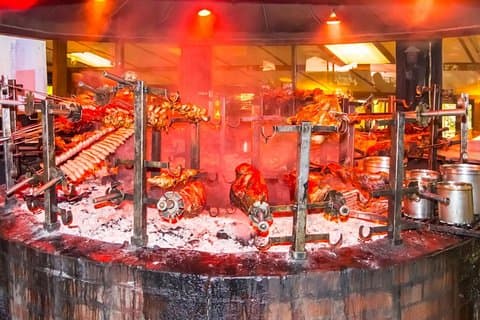 The Carnivore Restaurant Experience en Nairobi : Almuerzo o Cena