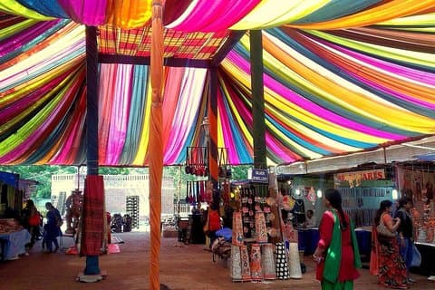 Textiel- en tapijtwinkeltour door Delhi