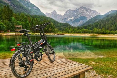 E-sykkeltur i de slovenske alpene fra Ljubljana