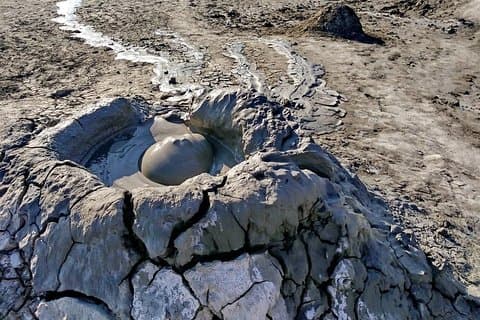 Gobustan & Mud Volcanoes Tour