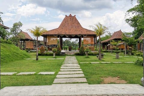 Borobudur Temple och Candirejo Village Tour med Dokar eller Cykling