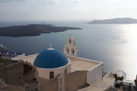 Op maat gemaakte rondleiding in de lente - hoogtepunten van Santorini
