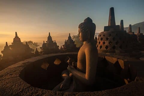 Templo Borobudur – Tour en jeep (volcán Merapi) - Templo Prambanan