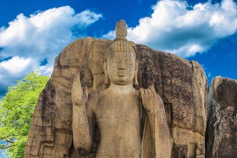 Aukana og Anuradhapura dagstur fra Sigiriya