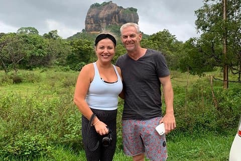 Excursão de um dia ao Parque Nacional Sigiriya, Dambulla e Minneriya