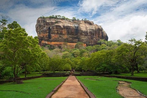 Sigiriya Rock og Dambulla Cave Temples fra Colombo (All inclusive dagstur)