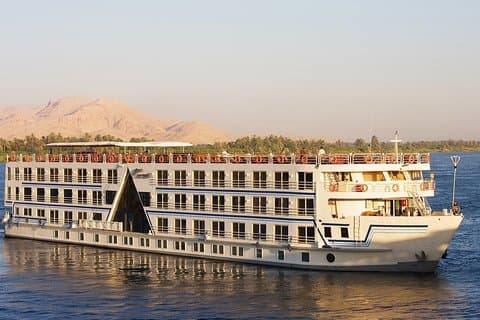 Nilkryssning 3 nätter – 4 dagar Från Assuan till Luxor med guide och turer att besöka