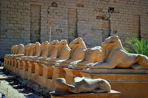 Luxor & Aswan resepaket för 5 nätter med Dahabeya båttur.