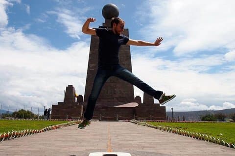 Equator & Pululahua Crater: Private Guided Tour from Quito