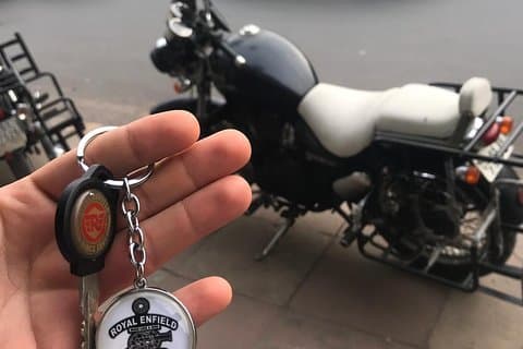 Royal Enfield Långtidsuthyrning