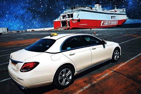 Transfert de luxe de l'aéroport d'Athènes au Pirée avec Mercedes Classe E