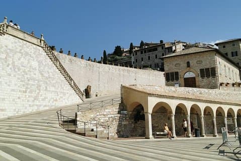 Assisi and s. Francis Basilica’s Day Tour from Rome