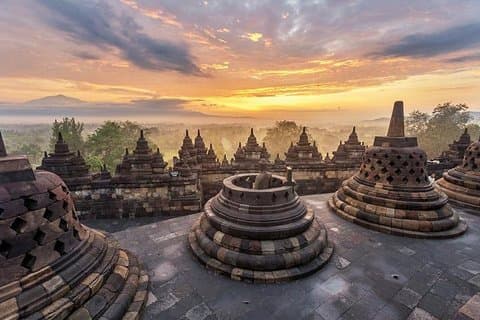 Excursão particular a Yogyakarta: Borobudur, Prambanan e Vulcão Merapi (com almoço)