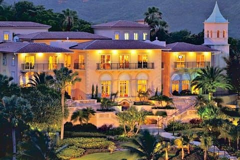 PARADIS TAXI & TOURS USVI-St. Thomas- Lufthavnstransport til Ritz Carlton Elysian